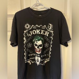 Mens “JOKER” Graphic Tee (size: Large)